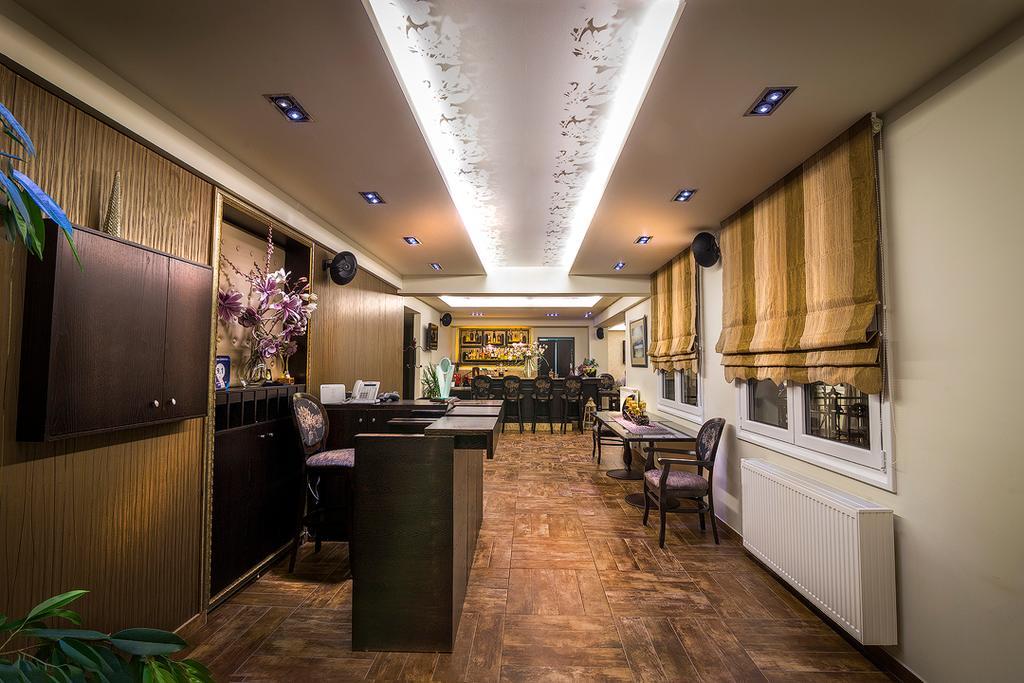 Pansion Zafeiriou Hotel Костур Екстериор снимка